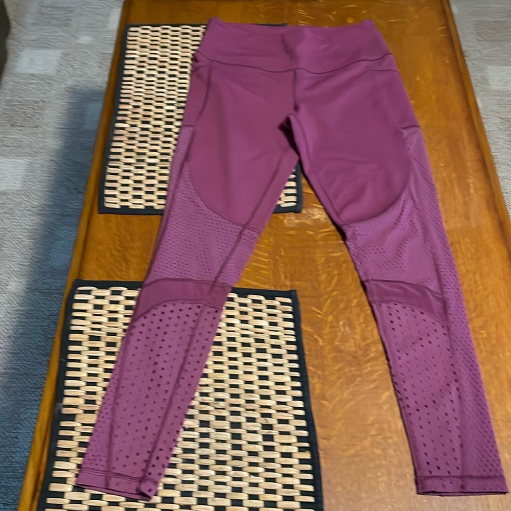 Victoria Sport. Size medium